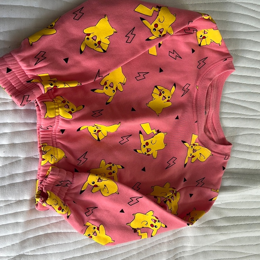 NWOT Pokémon youth crop sweatshirt